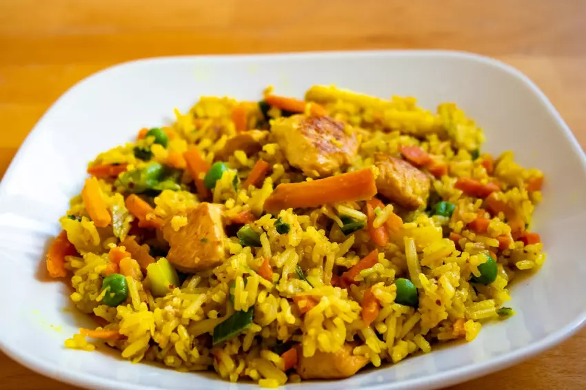Rýže a kuřecí maso
